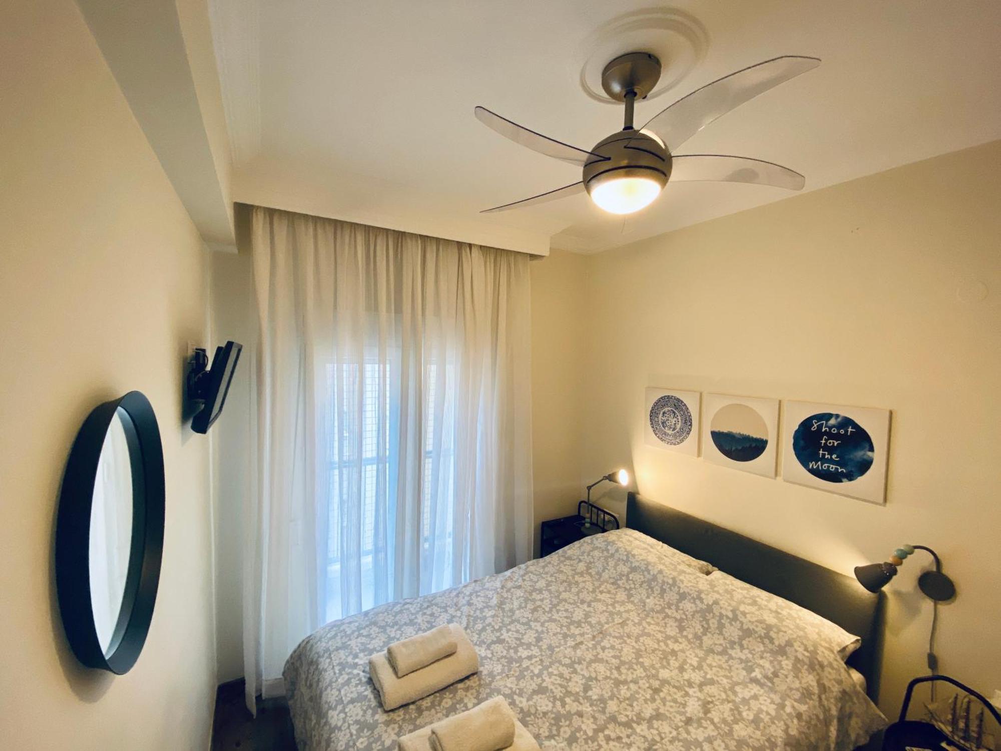 Aristotelis Cozy And Playful At Forum Apartment