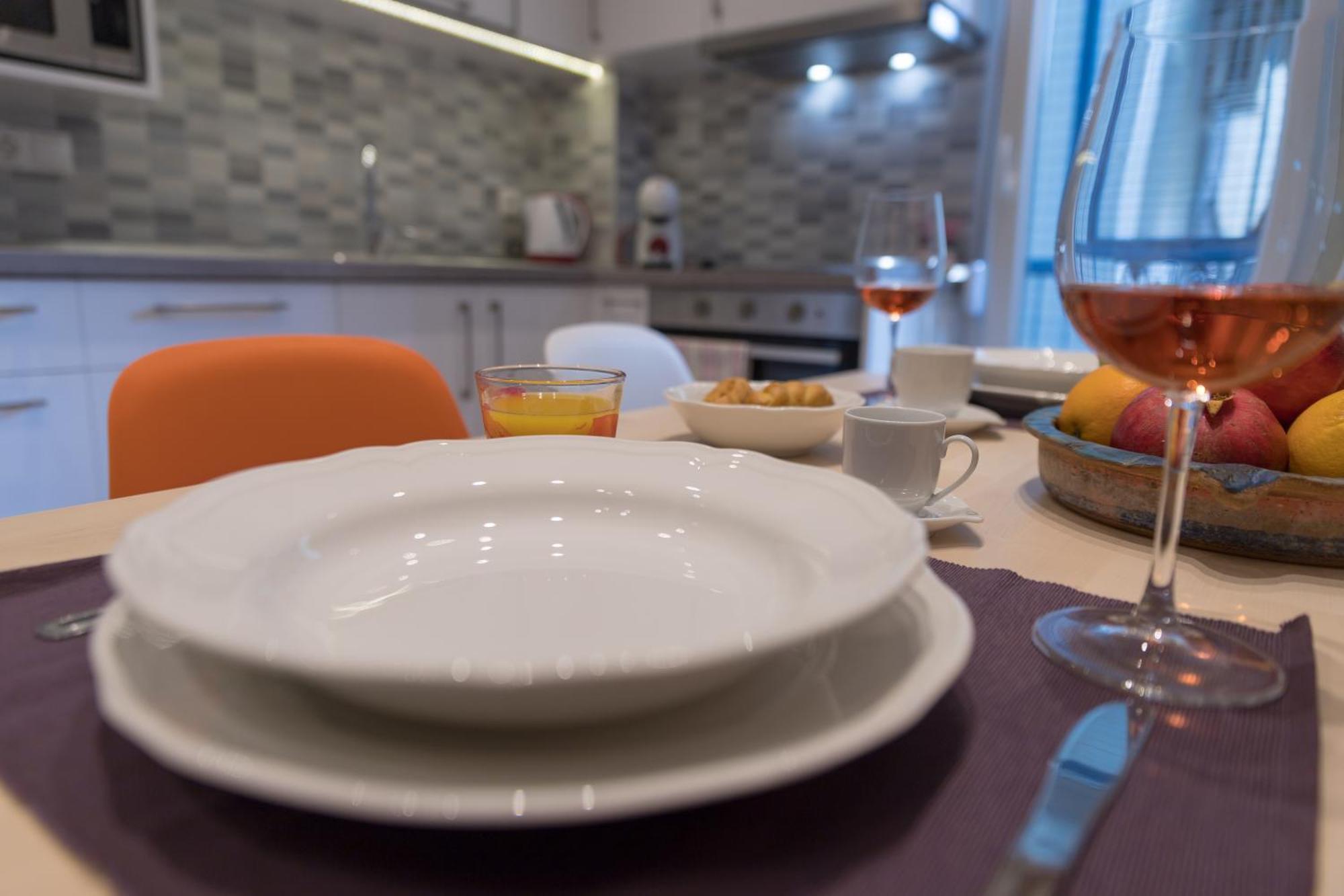 Aristotelis Cozy And Playful At Forum Apartment Thessaloniki